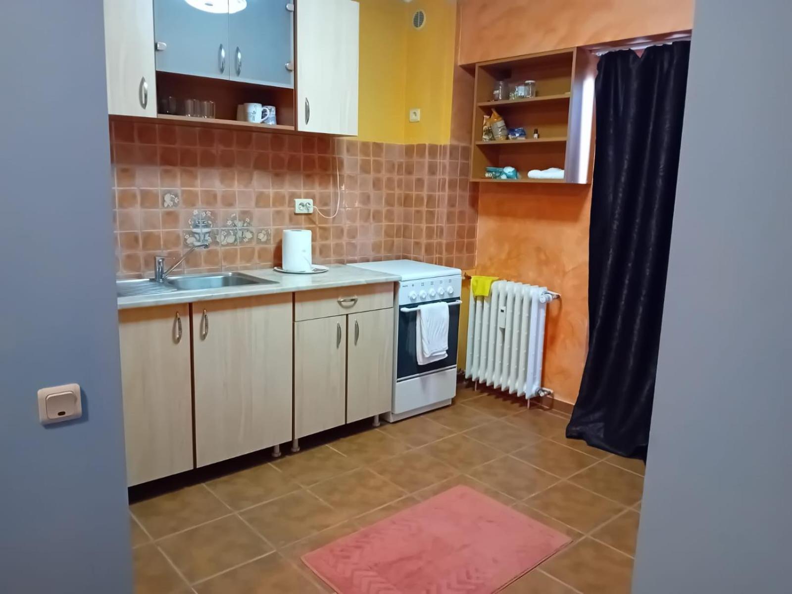 Elixir Studio Bucharest Luaran gambar