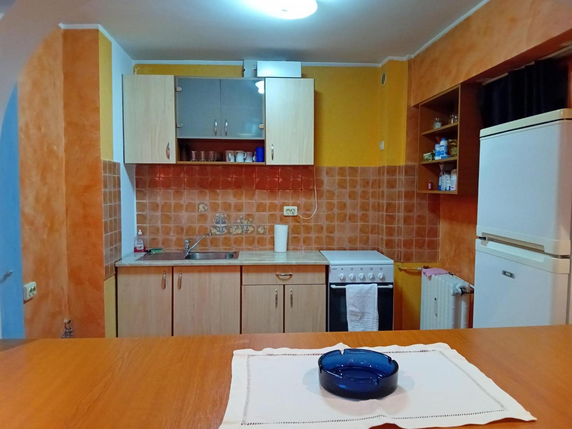 Elixir Studio Bucharest Luaran gambar