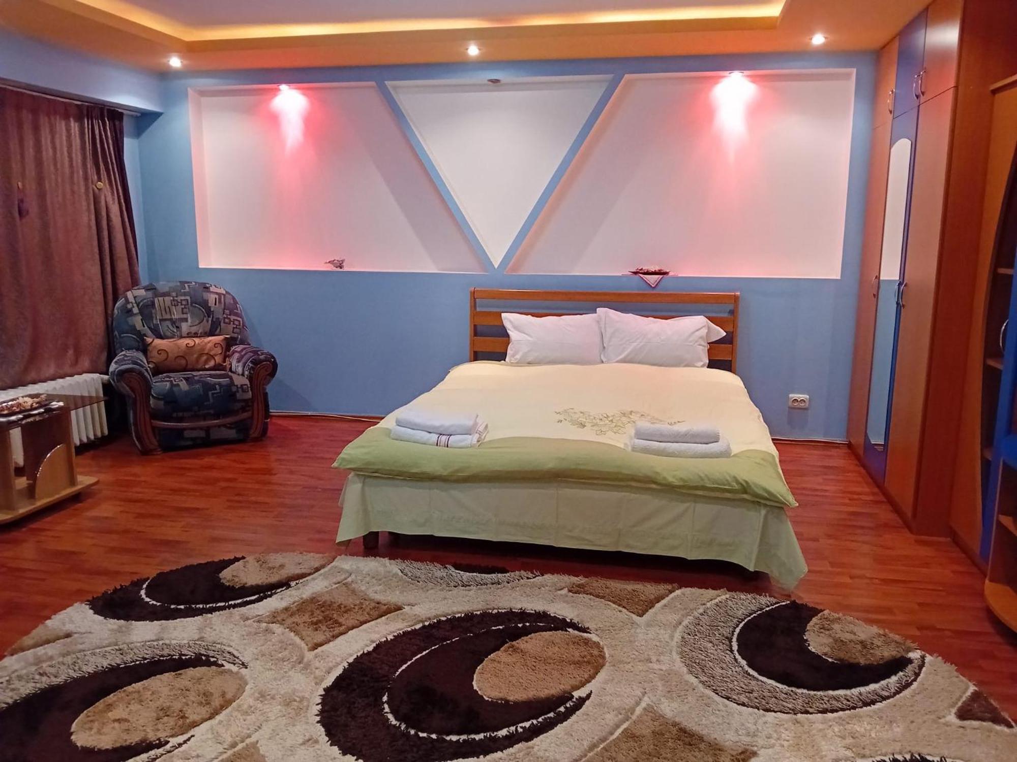 Elixir Studio Bucharest Luaran gambar